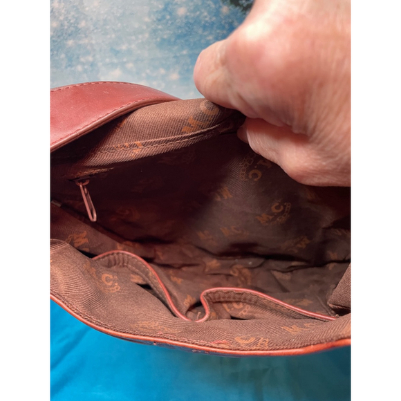Women's M.C. Brown Leather Crossbody Bag - Picture 12 of 16